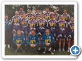 Männer Saison 1998/99 Bezirksliga
hintere Reihe von links: Thomas Butterstein, Bernd Schaupp, Bernd Gauch, Thomas Gienger, Andreas Hummel
mittlere Reihe von links: Trainer Jügen Tröster, Rainer Hejny, Jochen Reiff, Holger Bortot, Thomas Engel, Erich Fulde, Holger Eisele, Oliver Walter
vordere Reihe von links: Ralf Hummel, Andreas Neutz, Markus Göppel